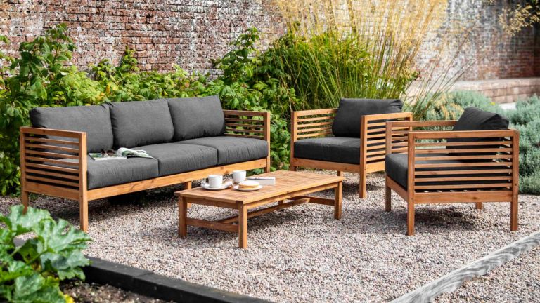 GARDEN TABLES
